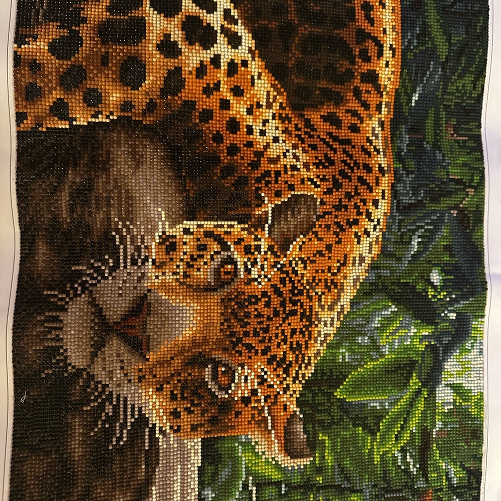 Leopard Diamond Painting  - Vibrant Wall Art Decor